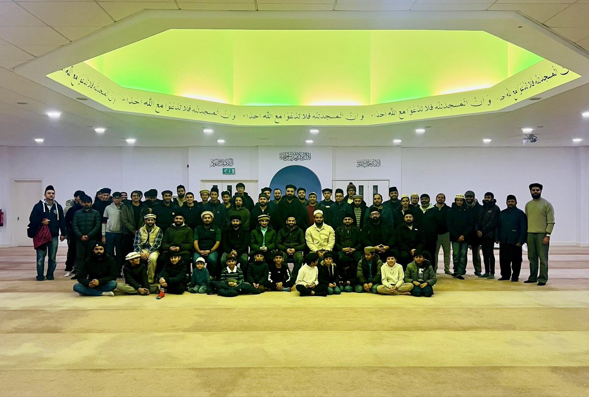 By the grace of Allah, last weekend our Qiadat had the pleasure of hosting Sadr Majlis <a href="/Farhad_A91/">Farhad Ahmad</a> at Al Mahdi Mosque for an informal and inspiring session with local Khuddam and Atfal.
