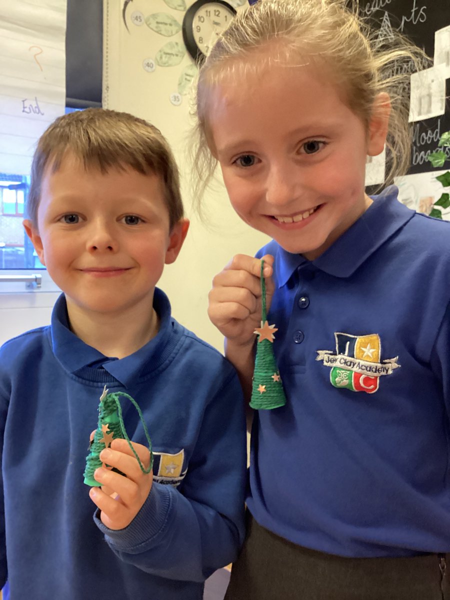JCAWakefield's tweet image. Christmas magic in Year 3! We have been so excited to place our decorations on the school tree. #magicalmoments 🎄@jca__dt