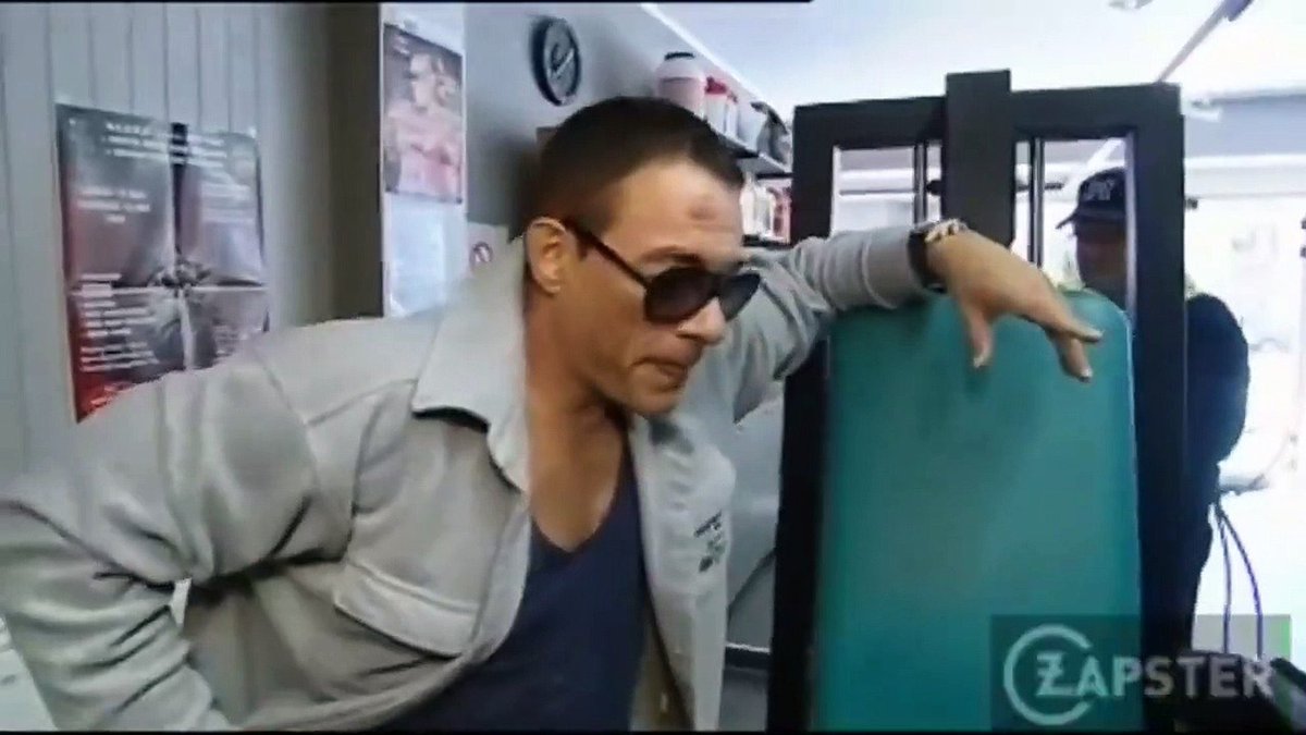 Moi j’adore le cinéma, dans 1 an ou 2 il y en aura plus 
#Netflix #NetflixWB #WarnerBros