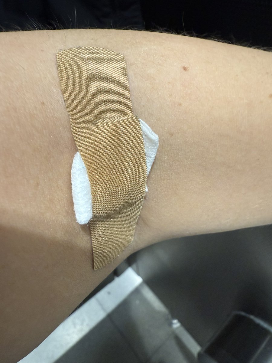 MAGAMichelleS69's tweet image. Uh oh libs. I have a bandaid on my arm. Must be the end for me, huh?