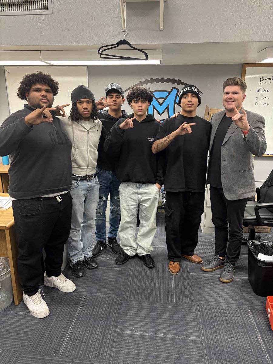 Tony Gomez tweet media