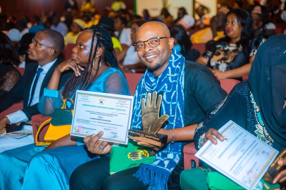 humaneesCMR's tweet photo. 🏆 Big win for Humanees!
We received the “Golden Hand of Volunteering” during the national celebration of International Volunteers Day.
Proud of our team, our youth, and every volunteer who makes change happen
#Humanees #JIV2025 #Volunteering #GoldenHandAward https://t.co/jU460XobPv