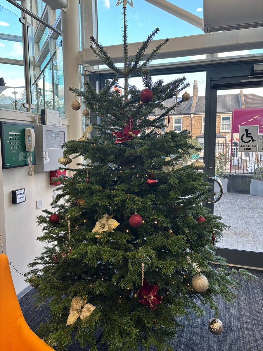 ctksfc's tweet photo. β¨π Itβs beginning to look a lot like Christmas at CTK! πβ¨
Our students and staff have been busy bringing festive cheer to campus - from decorating our trees to adding little touches of sparkle across the college.
#CTKSixthForms #CTKCommunity #ChristmasAtCTK #FestiveSeason https://t.co/ETUeLmuWBH