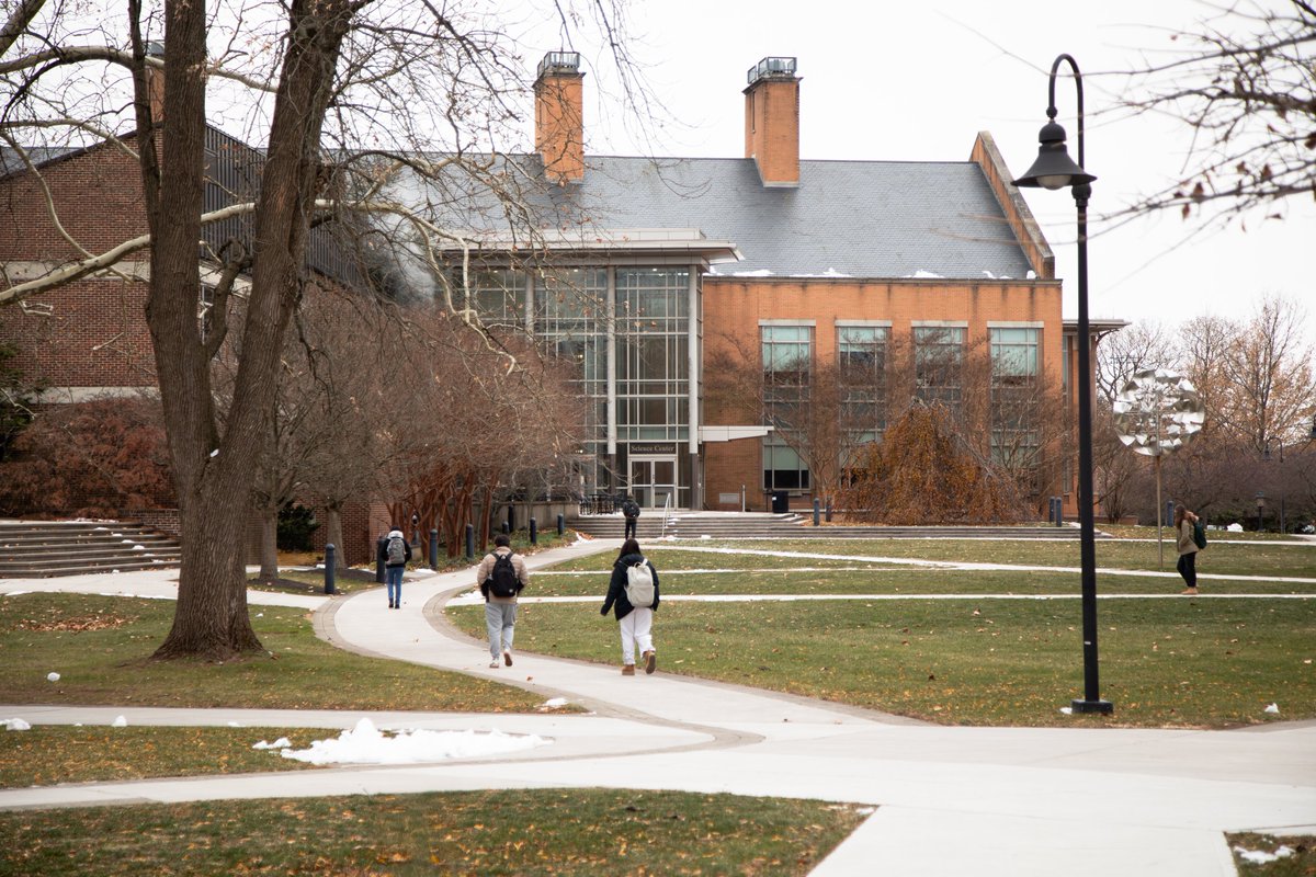 gettysburg's tweet photo. Closing out the last day of fall semester classes with gratitude for our students’ hard work and everything they’ve accomplished since August. 🧡💙

#DoGreatWork https://t.co/qD6mkAEh8T