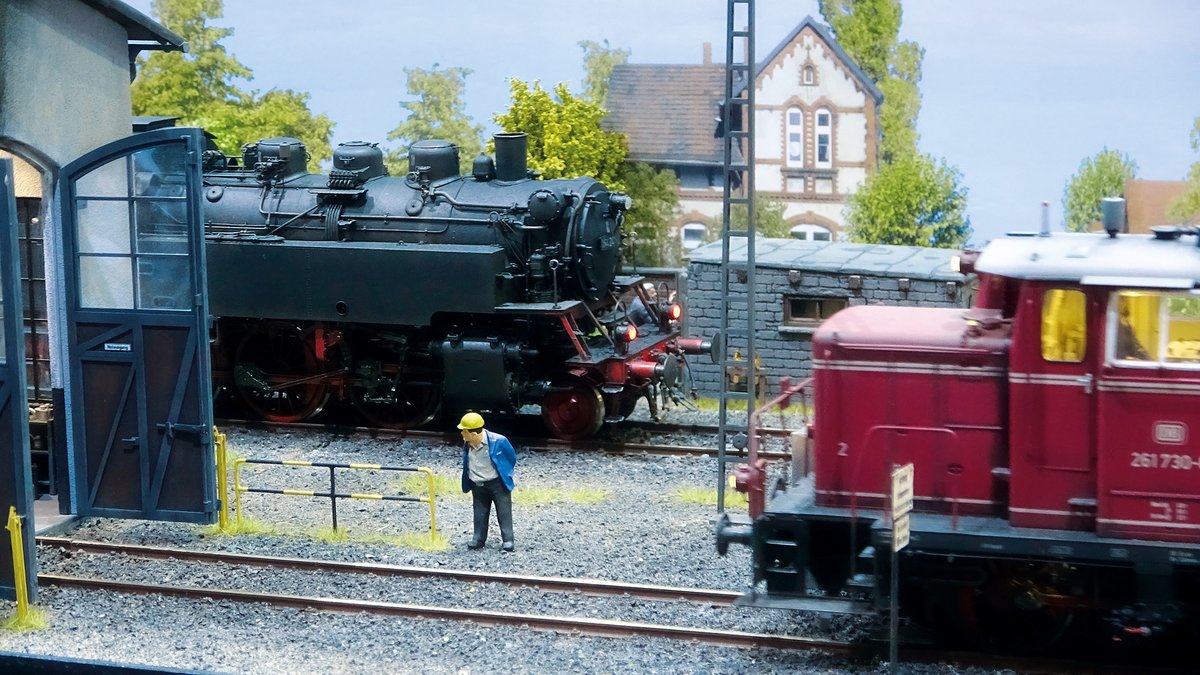 24Trains.tv tweet media