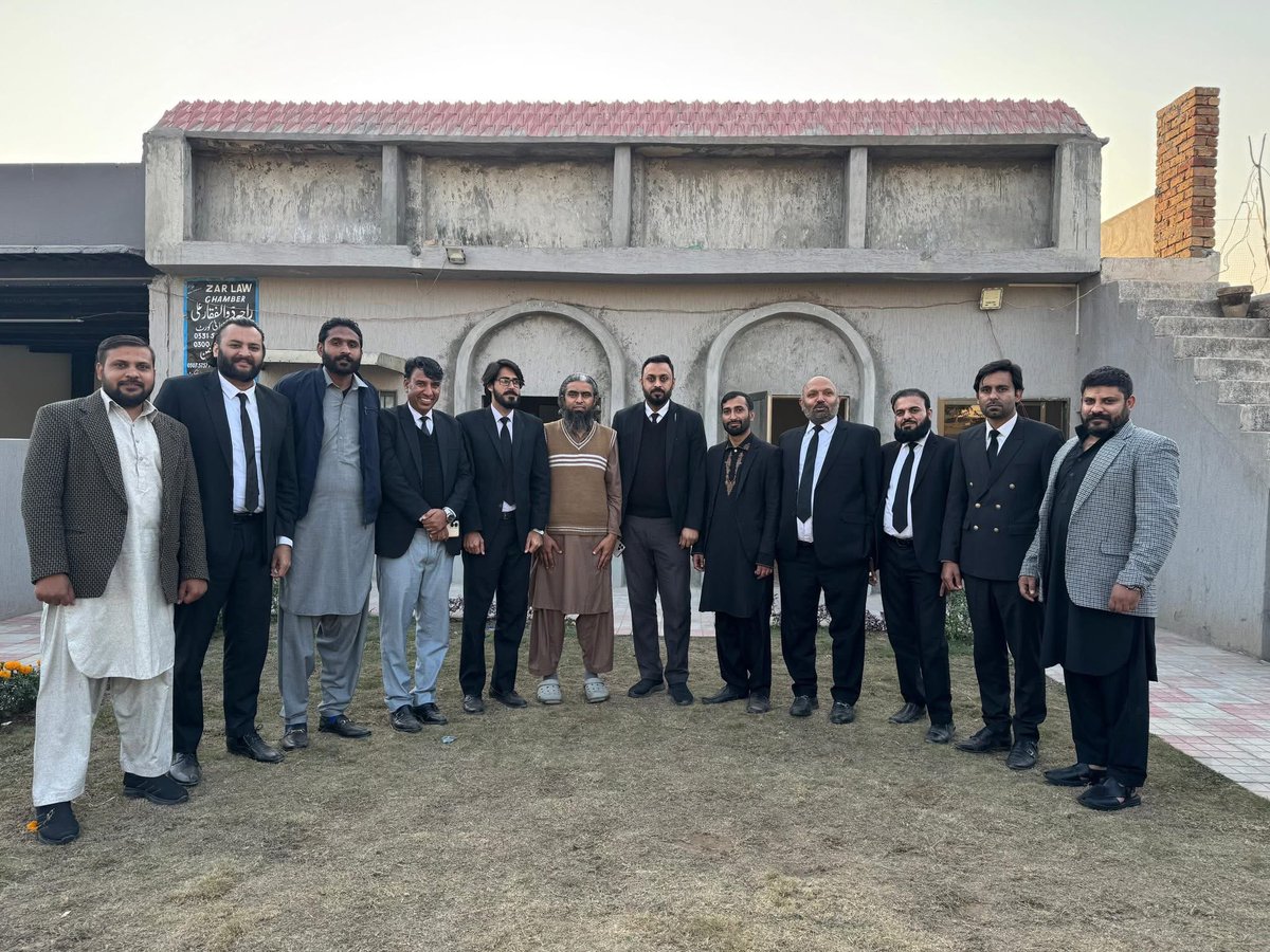 انجینیئر محمد علی مرزا صاحب رہا ہو گئے:

مرزا صاحب آپ جس جرات اور توانائی کے ساتھ دین فروشی کرنے والے ٹھگوں بابوؤں کو بے نقاب کر رہے تھے، توقع ہے کہ وہ سلسلہ اسی طرح جاری رہے گا۔ تاہم اب، اس تجربے کے بعد، امید ہے کہ آپ پاکستان میں بلاسفہمی سے متعلق ناقص قانون سازی پر بھی تحقیقی