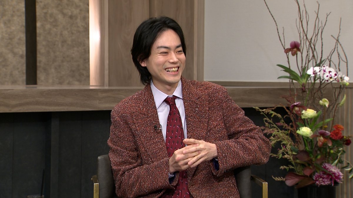 fujitv's tweet photo. 🌟本日もフジテレビの番組をご覧いただき、ありがとうございました📺✨

あす朝7時『#ボクらの時代』 は
菅田将暉×神木隆之介×三谷幸喜🎭✨

「菅田将暉の前でボケたくて…」
三谷幸喜が驚く神木隆之介の素顔とは！？

神木隆之介のモノボケ(？)必見です👀💫

ドラマ『もしもこの世が舞台なら、
楽屋はどこにあるのだろう』出演の
菅田将暉＆神木隆之介と
脚本・三谷幸喜の超豪華メンバーが語り合う――。
【前編】です！！！！

あの番組を見逃してしまった💦という方は
FODやTVerをチェックしてみてください👀

TVer：https://t.co/AFM49gHJHF
