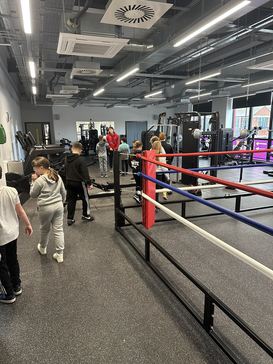 SpringwoodPE's tweet photo. We had a fantastic morning at Base 71, where the children experienced the new Barnsley Youth Zone. They can’t wait for it to open to the public in January #SpringwoodPE congratulations to ‘Black Panther Cake’ for winning the sports competition https://t.co/jidYoLyjur