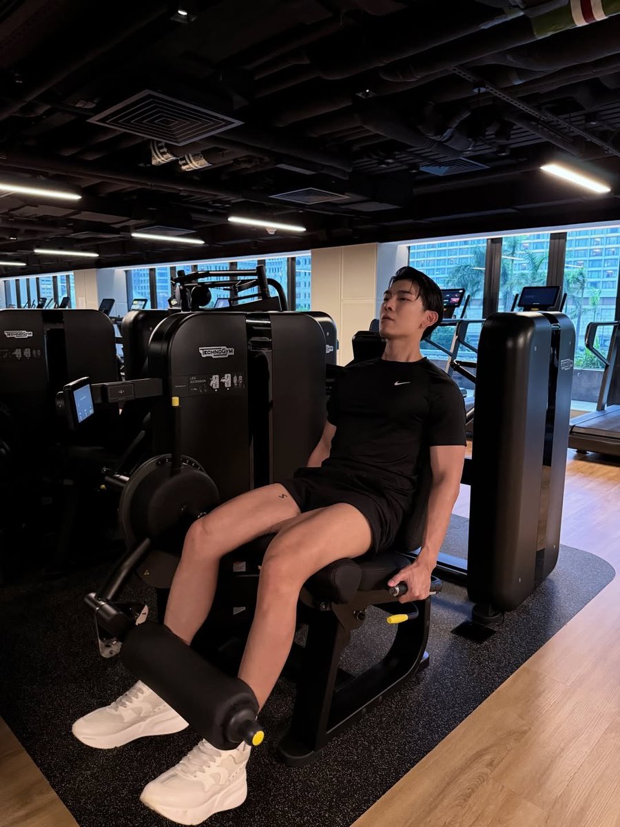 MewSuppasit Thailand tweet media