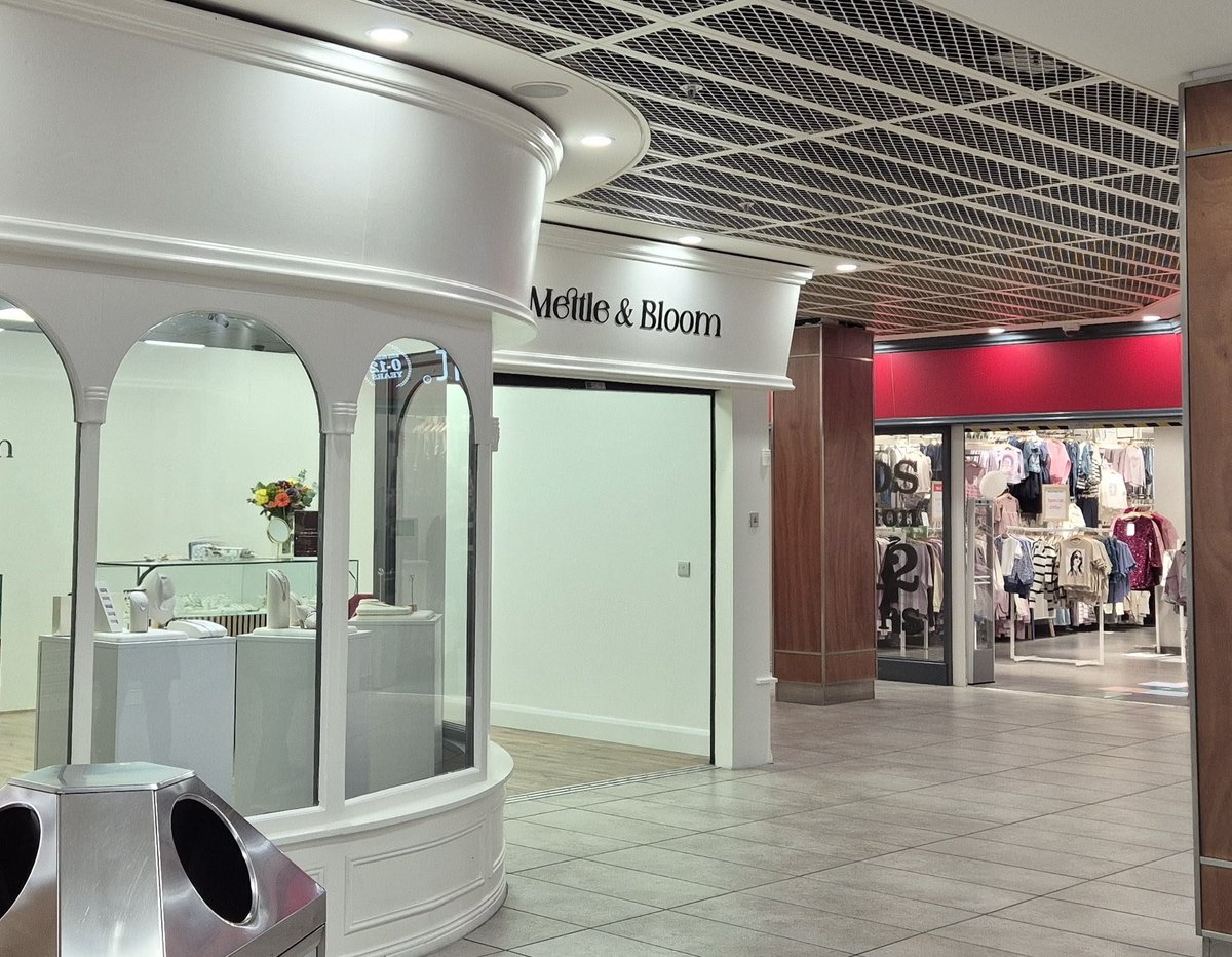 OpenInGalway's tweet photo. Mettle &amp; Bloom now #openIn #Galway 
https://t.co/FfoO4KxeC9 https://t.co/7PlFnyPNYv