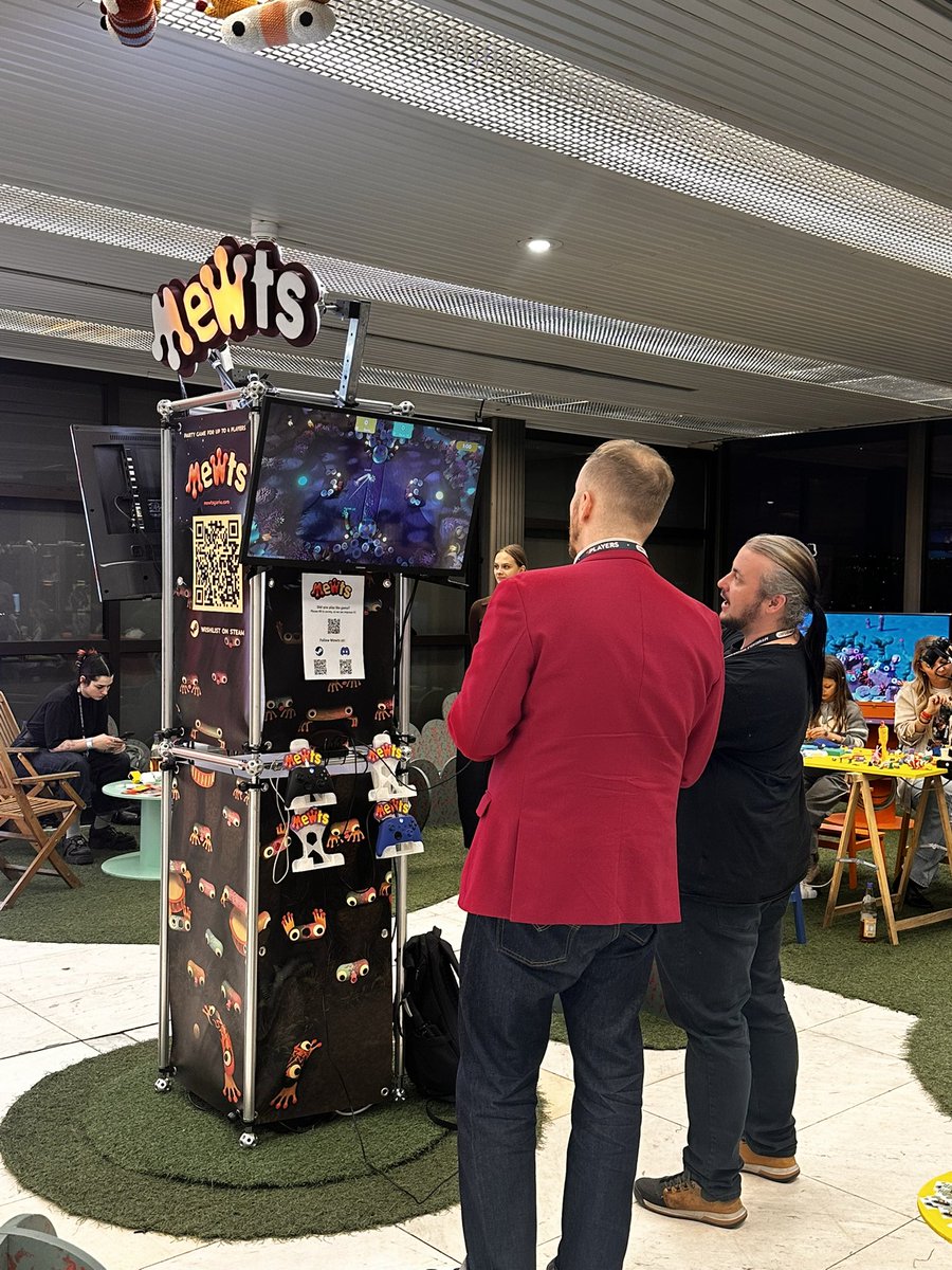 #GDS přednášky, školy, velká i indie herní studia. Stovky studentů - a mnoho absolventů FITu, co tu ukazují svoji hru a práci. To vše je GDS.