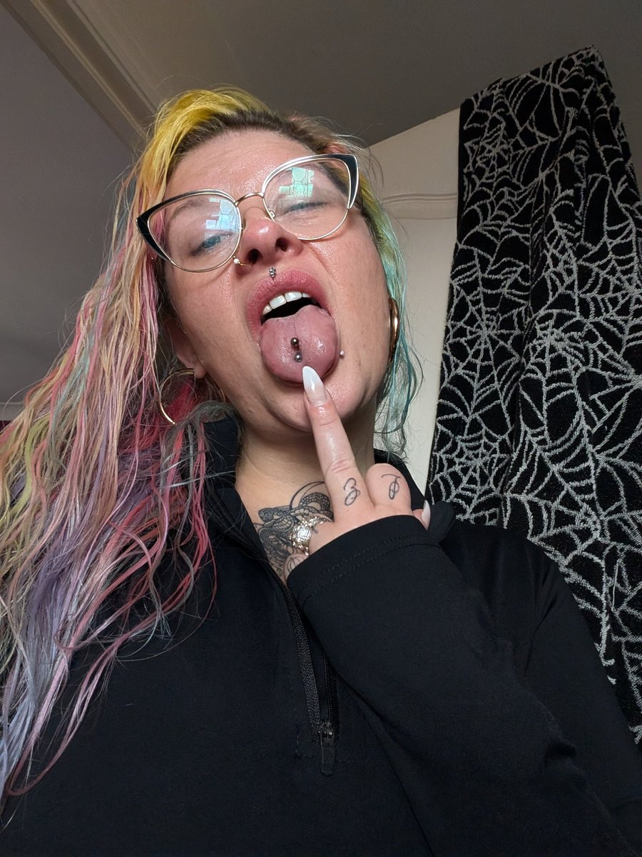 ArchAngelNowPay's tweet photo. Just send Bitch! Let me ruin you 😈

#relapsedfindom #findomme #humanwallet #humanatm #drain #sends #weekendsends #sissy #cuck #bitch #finsub https://t.co/O3NPbpK6ql