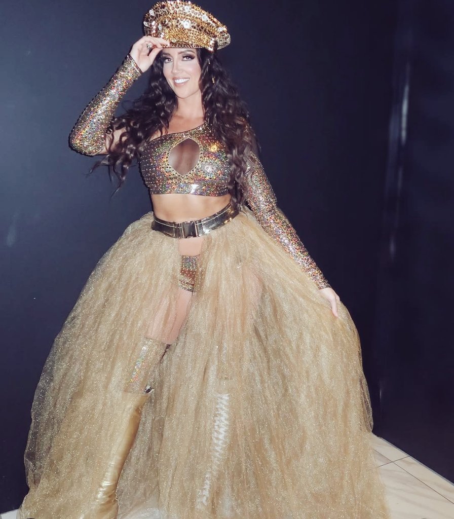 ᑕᕼᗩᖇITY tweet media