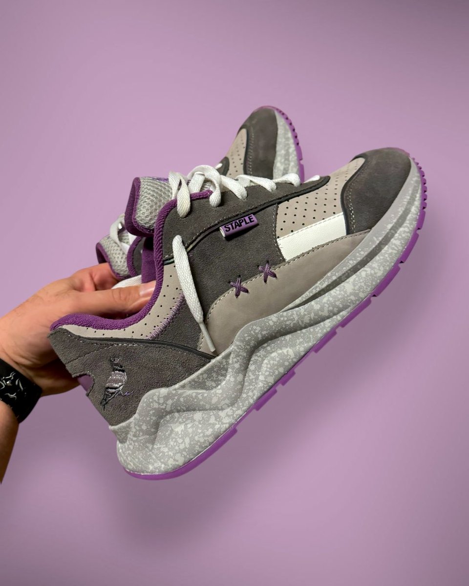 An idea that started 20 years ago finally has come to fruition today. Grab the first ever “OFFICIAL” Purple Pigeon <a href="/staplepigeon/">Staple</a> Mache runner collaboration now. Preorder is open for 72 hours. 

Grab them here:
machecustoms.mybigcommerce.com/purple-pigeon/