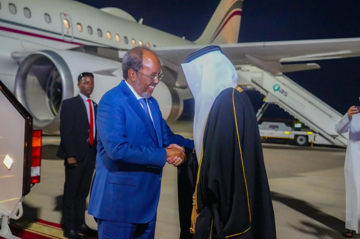 TheVillaSomalia's tweet photo. President @HassanSMohamud arrives in Doha, Qatar, where he joins other Heads of State, policymakers and global experts for the 23rd Doha Forum. https://t.co/BAa8JL6qnR