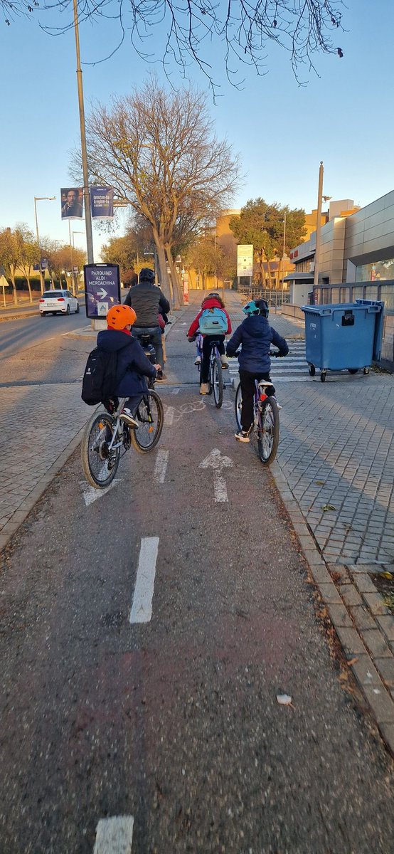 Seguim! Bicibús espiga tot l'any. Sí a l'hivern també!