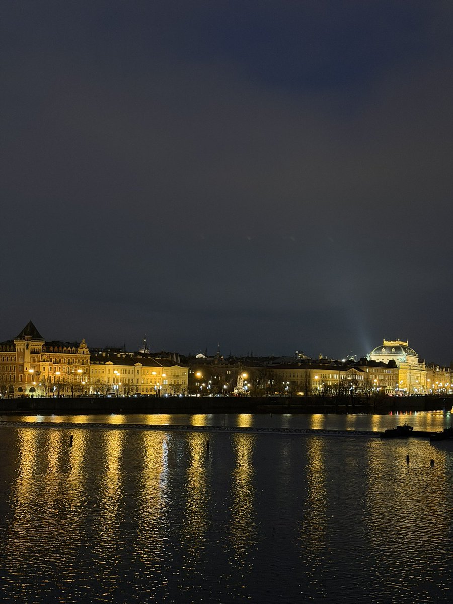 נסעתי בספונטניות לפראג ❤️