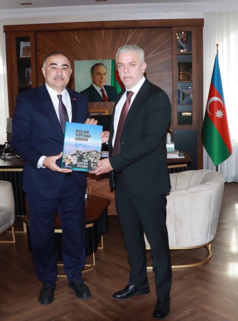 Kardeş ülke Azerbaycanın Ankara Büyükelçisi, kıymetli kardeşim Reşad Memmedov ile bugün iki ülke arasındaki ilişkilerin geliştirilmesine ilişkin çok yapıcı bir görüşme gerçekleştirdik.