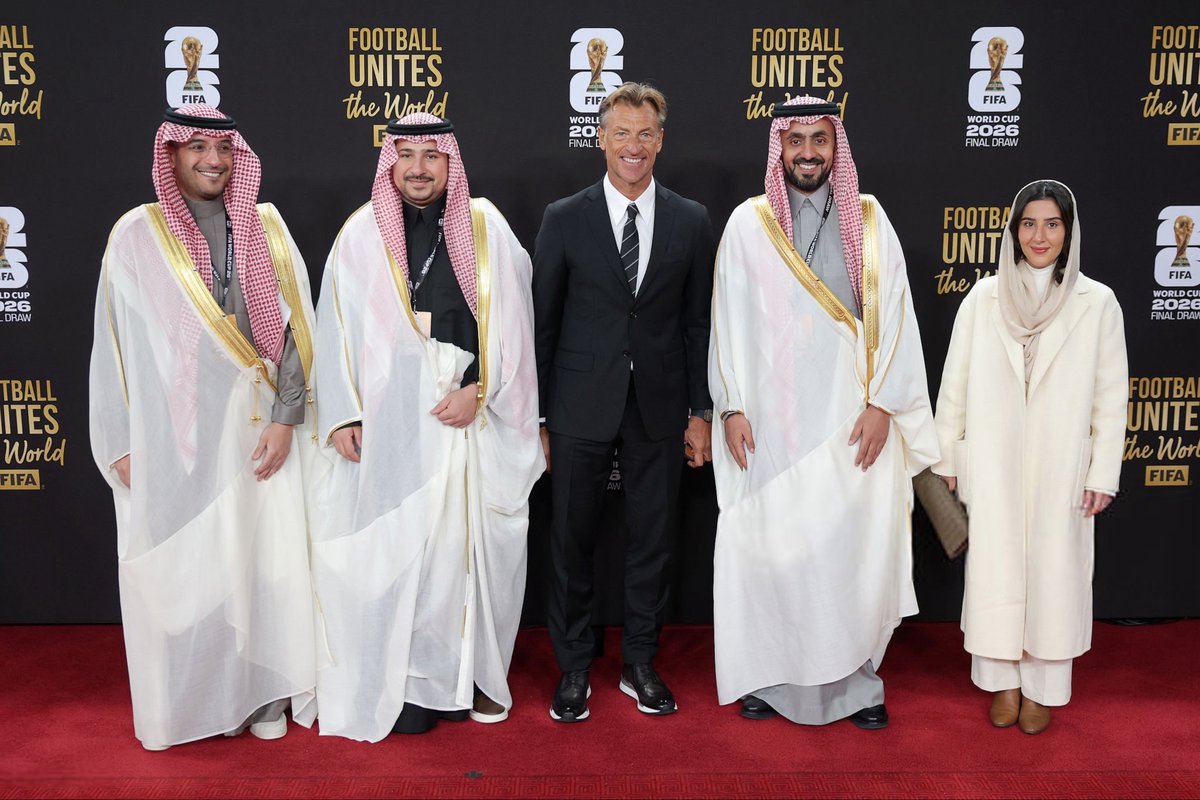 الوفد الـسعودي في قرعـة كاس العالم!♥️🇸🇦

<a href="/hilalstuff/">أخبار الهلال</a>