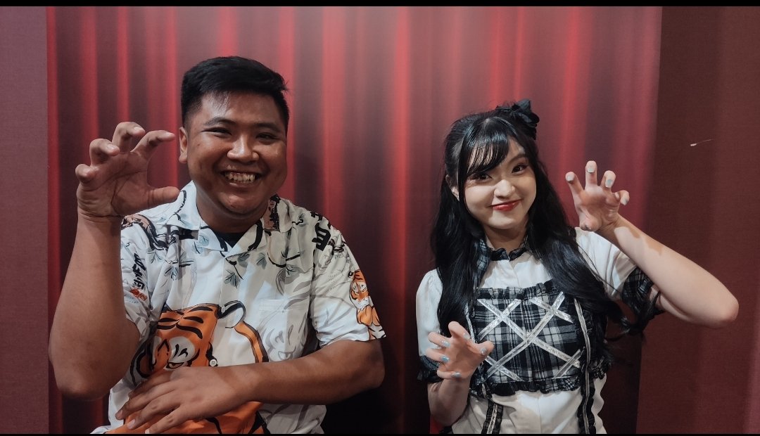 db_pamilih's tweet image. Wkwk belom siap udah kepoto @Y_CynthiaJKT48 🤣