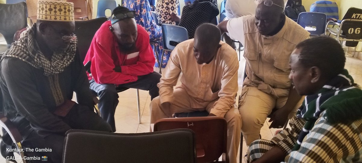 GALGAGambia's tweet photo. Day 5 of @MoLRGGambia GBB &amp; 𝐋𝐆𝐀 𝐑𝐞𝐯𝐞𝐧𝐮𝐞 𝐆𝐞𝐧𝐞𝐫𝐚𝐭𝐢𝐨𝐧 training of Councilors &amp; Staff of KTRAC 
Session begins w/ recap of Day 4, followed by presentation on funding sources.
With support from:
@UNDP_TheGambia &amp;
@EUinTheGambia 
Through
#GREATInitiative https://t.co/bje2byaS6g
