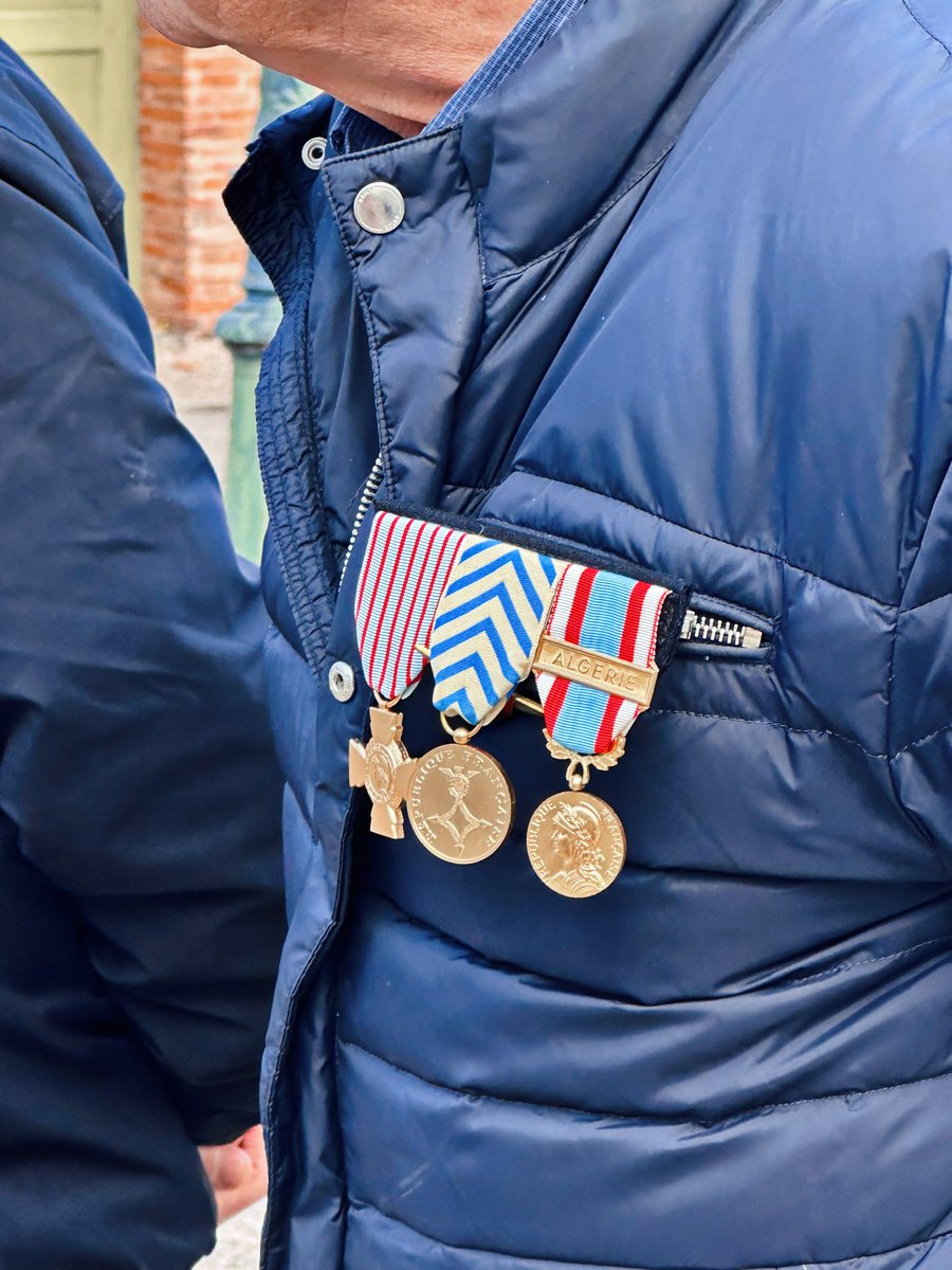 En ce 5 décembre, nous étions présents à Portet-sur-Garonne pour cette journée nationale d’hommage aux victimes civiles et militaires de la guerre d’Algérie et des combats du Maroc et de Tunisie afin d’honorer ceux qui ont donné leur vie.🇫🇷

#rnoccitanie #5decembre