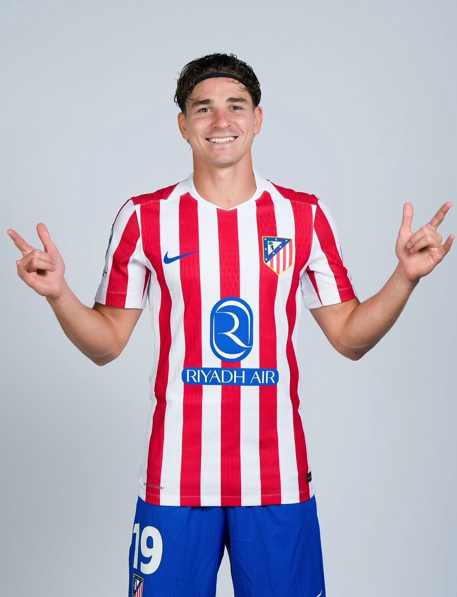 عمرو tweet media