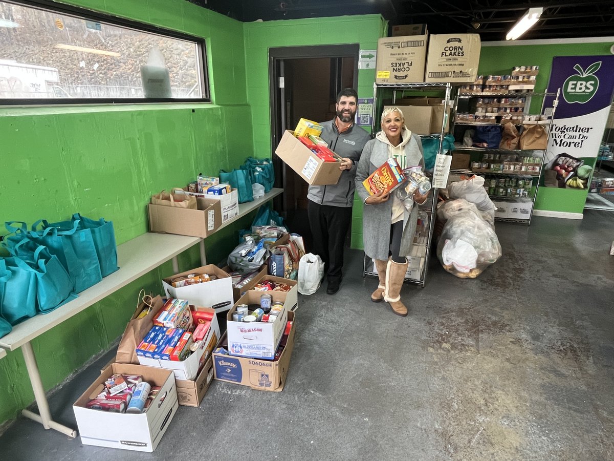 BayStateBank's tweet image. Thanks to your generosity, our November Food Drive supported families through El Buen Samaritano and Auburn Youth &amp;amp; Family Services.

Your donations helped make this season brighter for our neighbors. 💙

#CommunityStrong #BeMoreTogether #WorcesterMA #AuburnMA