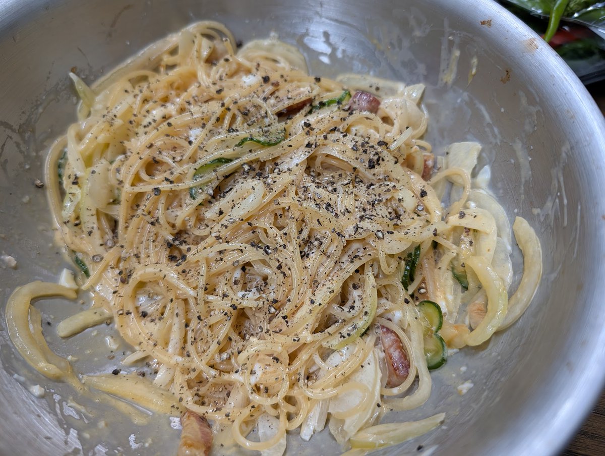 DrGujirou's tweet photo. リュウジさんレシピ、至高のスパサラを作りました。美味しかったです。 https://t.co/OKzg5HM81f