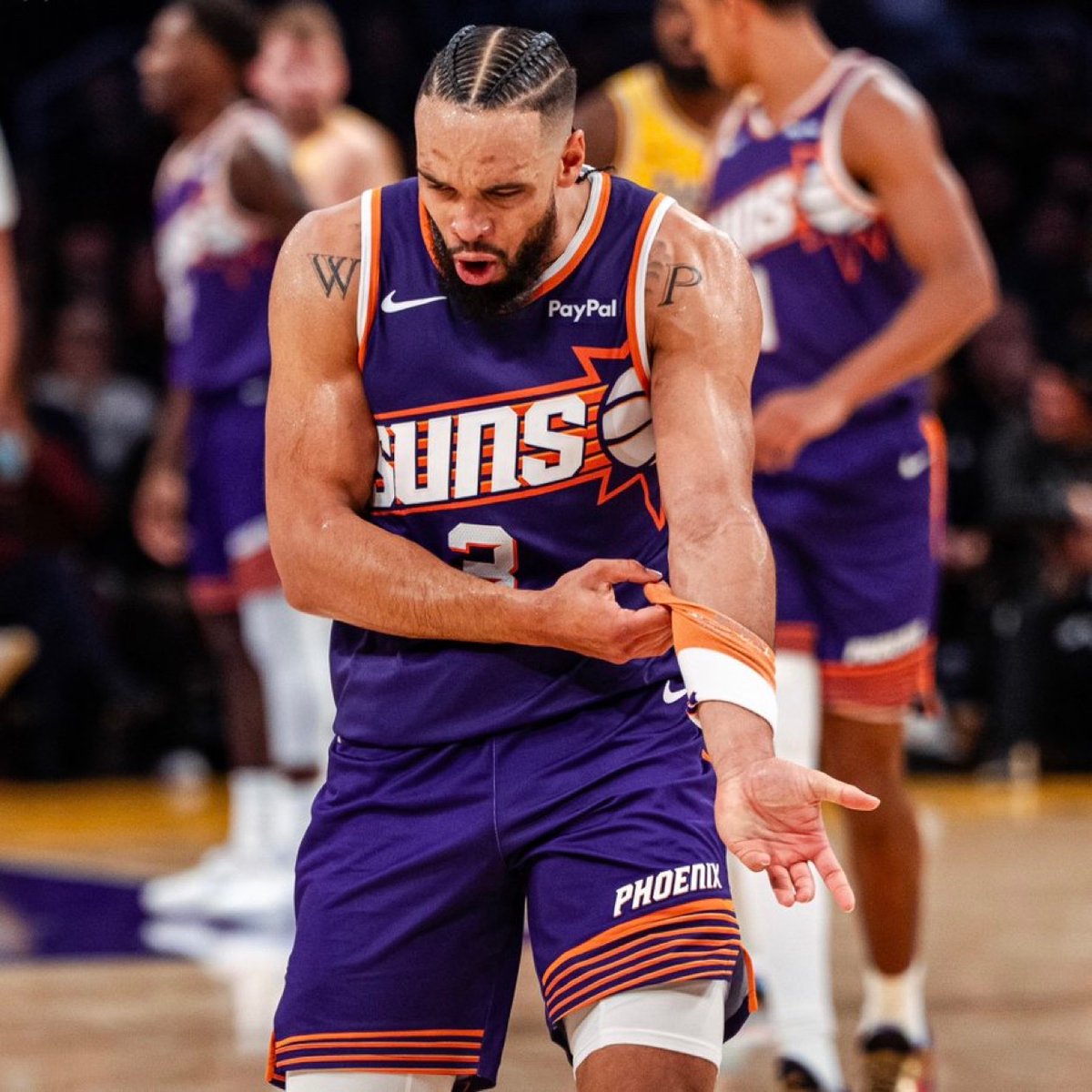 Playoff LAL tweet media