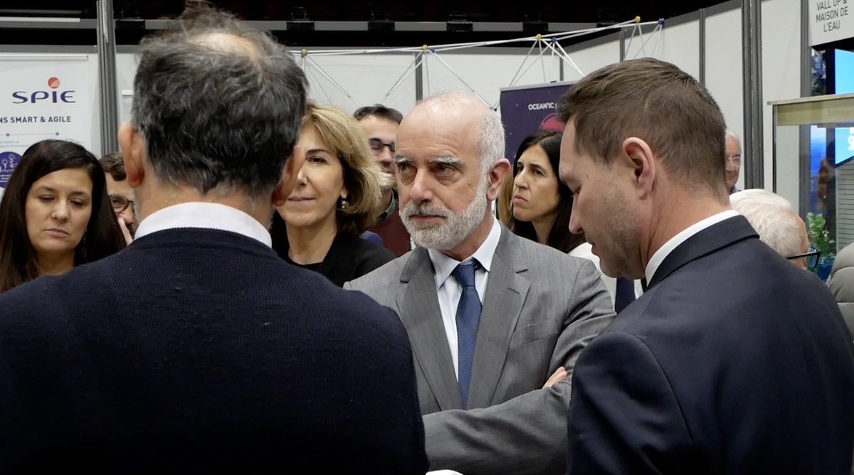 ecom_news's tweet photo. 💧 #PyrénéesOrientales :  Pour les start-ups de l’économie bleue, le salon #bluetechshow est une vitrine stratégique : rencontres avec financeurs, clients et partenaires pour accélérer le développement de technologies durables. #EconomieBleue  @Prefet66 @laurentgauze @cciperpignan  
📼 Reportage vidéo exclusif : https://t.co/fgYjzdugBZ