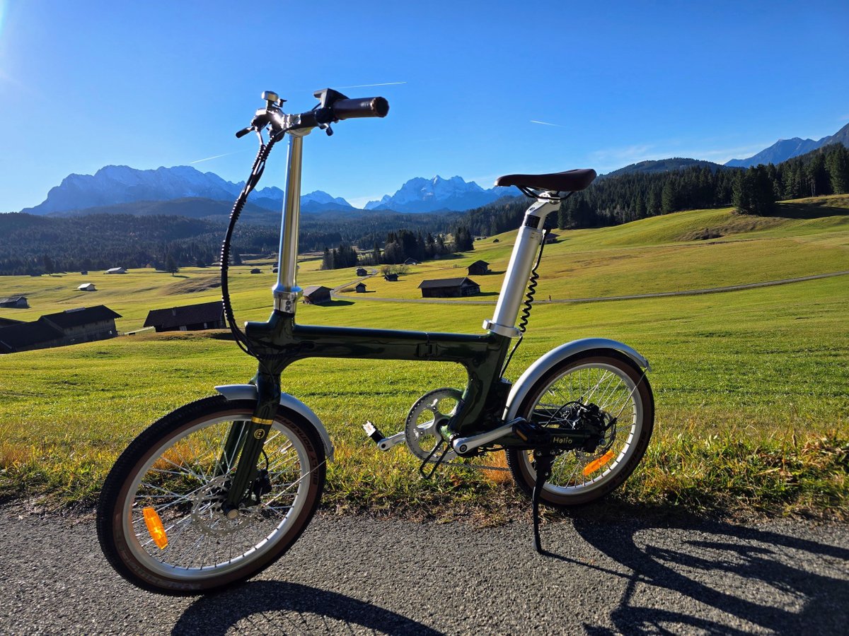 notebookcheck's tweet image. Kostenlos im Zug - Heybike Helio F E-Klapprad ausprobiert dlvr.it/TPfpMS #Ebike #Klappfahrrad #Pendeln #Kostenlos #Heybike