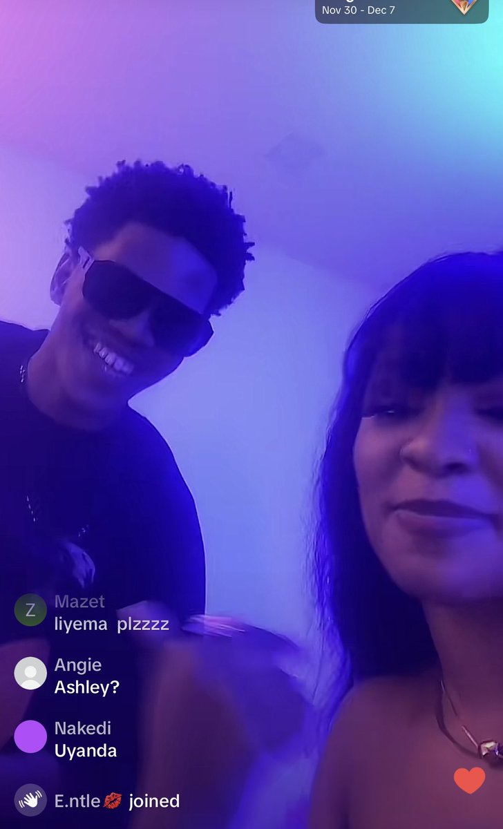 pepperita2's tweet photo. Beeshini you owe me nothing! 😻😻💃
#beeshini #BBMzansi https://t.co/f6UrId5sxX