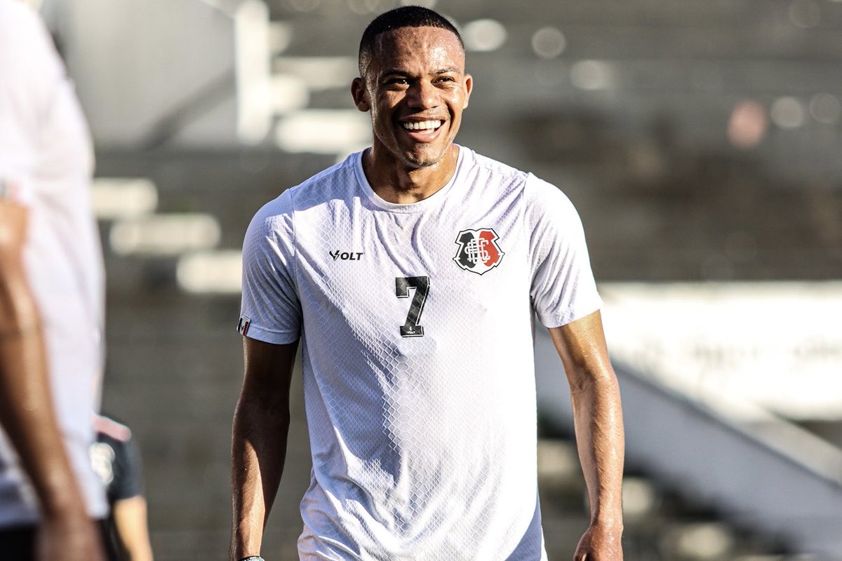 SantaCruzFC's tweet image. Sextou com trabalho no Arruda! 🐍

O elenco coral encarou mais um dia de pré-temporada com treino em dois períodos, ajustando detalhes físicos, técnicos e táticos. ⚽️