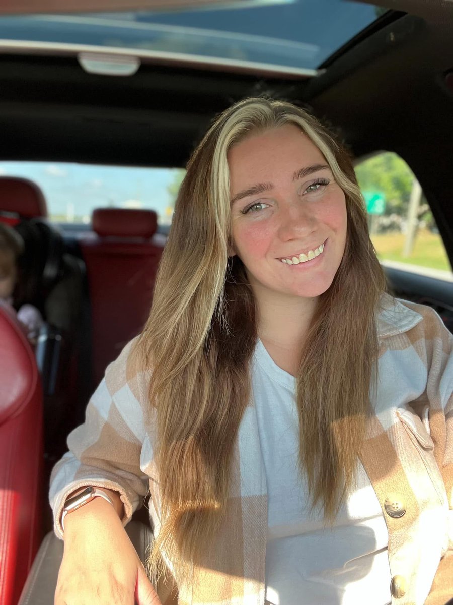 amymitchellii's tweet image. Outside today preparing for Christmas 🎄❤️🧑‍🎄