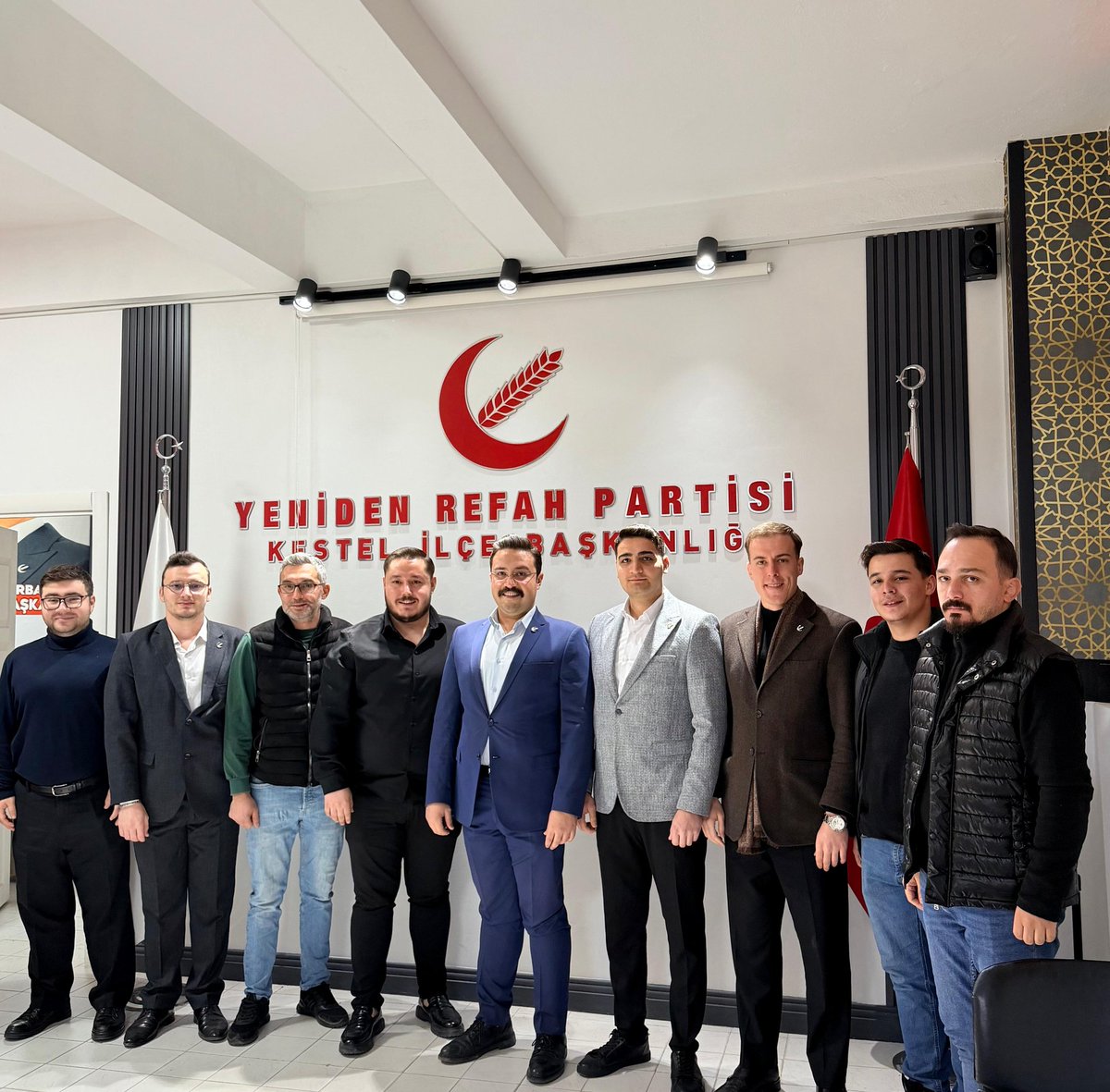 📍Kestel İlçe Başkanlığı’nda Görev Değişikliği

Kestel Gençlik Kolları’nda yapılan değerlendirme sonrası görev değişikliğine gidildi.
Mevcut Başkan Ferhat Bulut üst kademeye görevlendirilirken, İl Gençlik Kolları Başkanı Ramazan Baylan tarafından Berkay Altun görevlendirildi.