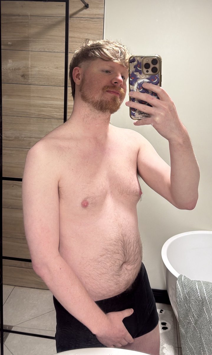 RyLou_95's tweet image. Need belly rubs asap