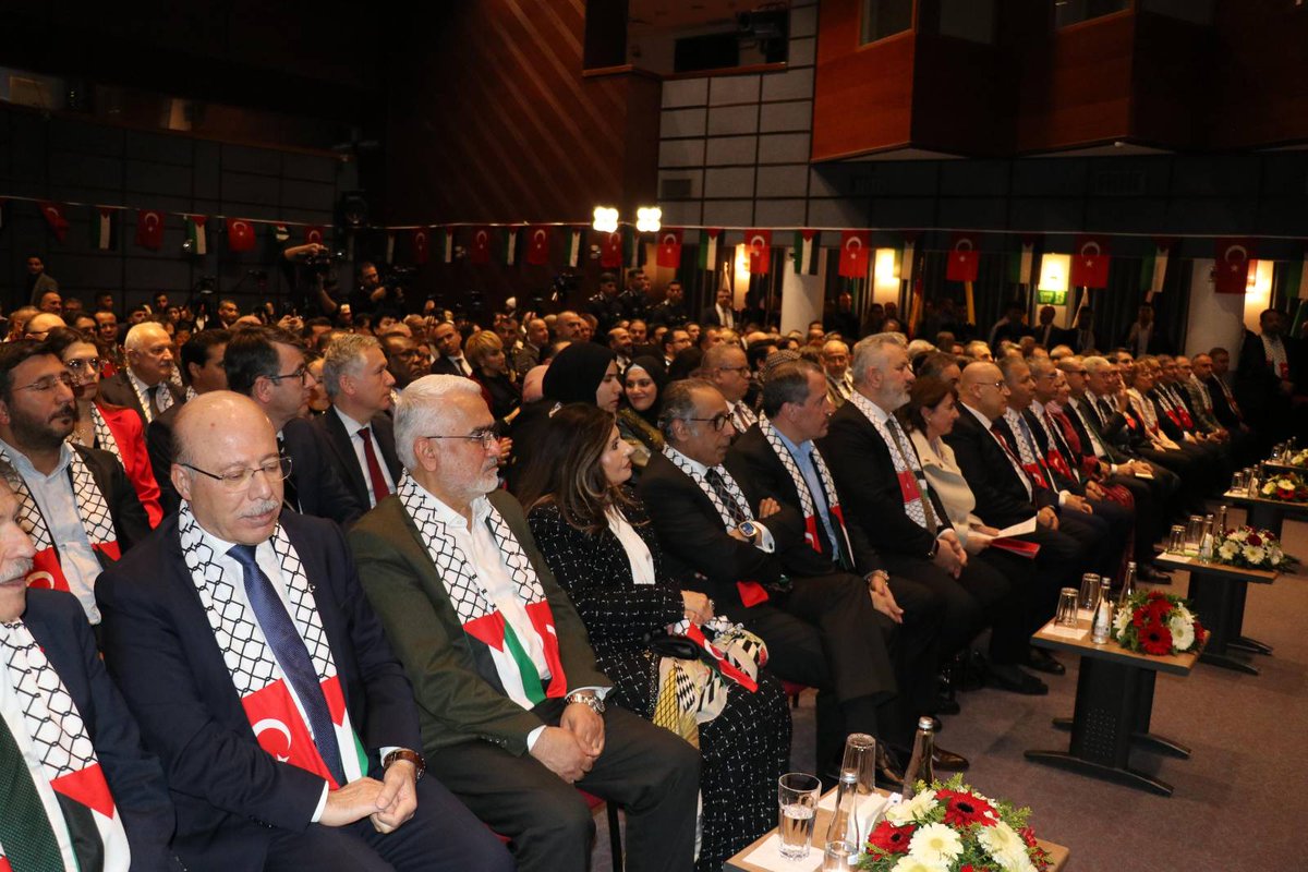 HurDavaPartisi's tweet photo. Genel Başkanımız Sayın Zekeriya Yapıcıoğlu, Filistin'in Ankara Büyükelçiliği tarafından düzenlenen “Filistin Halkıyla Uluslararası Dayanışma Günü” programına katıldı. https://t.co/v7BSTmvtgP