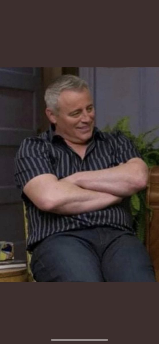 Haha The Grinch is it? Well we used to call your Da the grinch… a more miserable so and so you couldn’t meet!! He’d go to the jax on his round all the time! Anyways pass the roses there #toyshow #LateLateToyShow