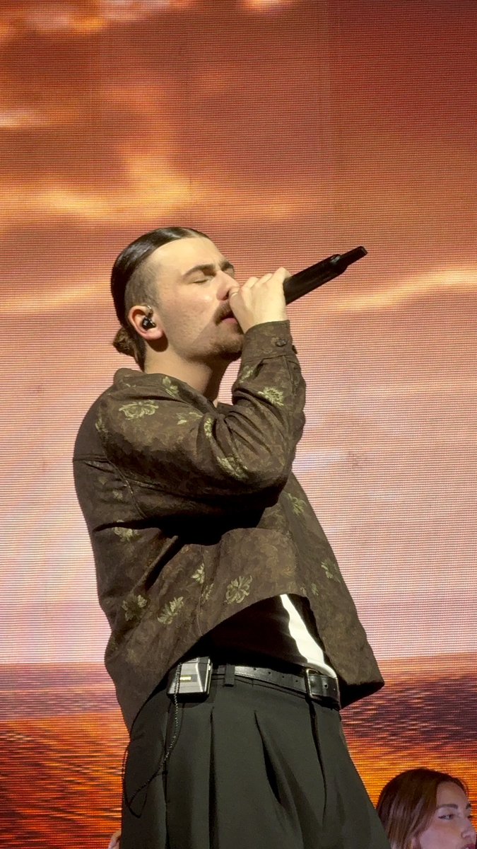 genève jtm, genève jtmmmmm ❤️‍🩹🇨🇭

#PierreGarnier