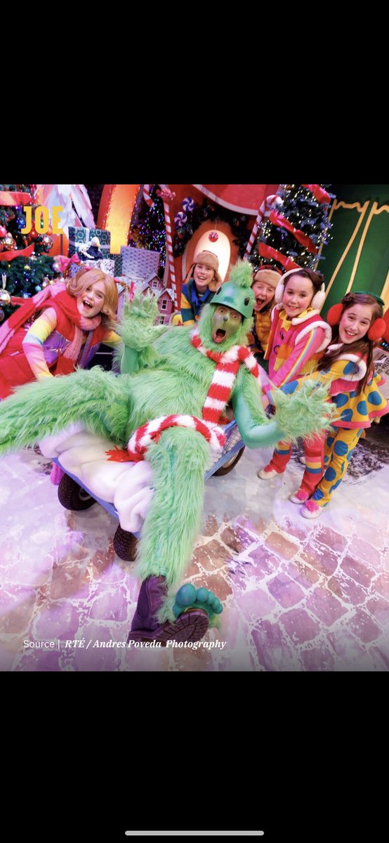 labhaoise99's tweet image. How to I explain to my non Irish followers that this is the official start of Christmas   #LateLateToyShow