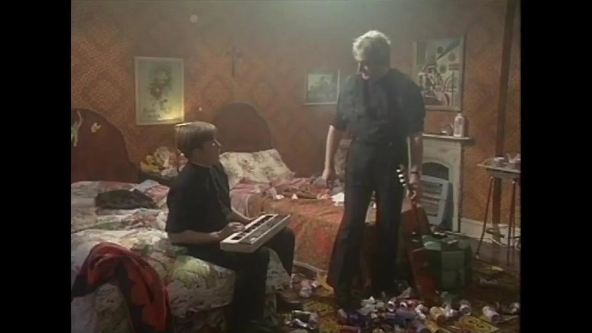 Patrick trying to get Declan to take the bloody shot #LateLateToyShow