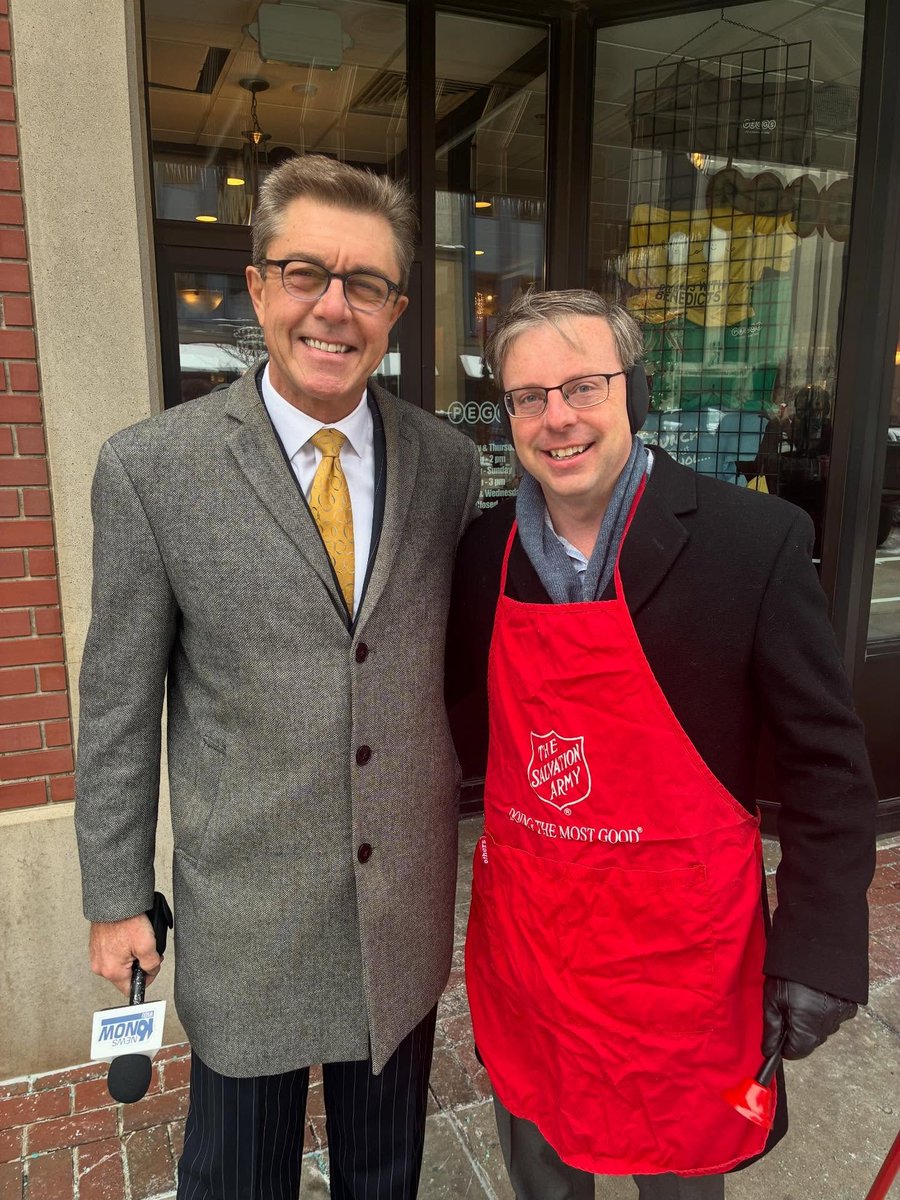 Just a couple of <a href="/UDelaware/">Univ. of Delaware</a> dudes supporting the <a href="/southbendkroc/">Kroc Center of South Bend</a>. That's South Bend Mayor James Mueller and this reporter. We both studied in Newark!