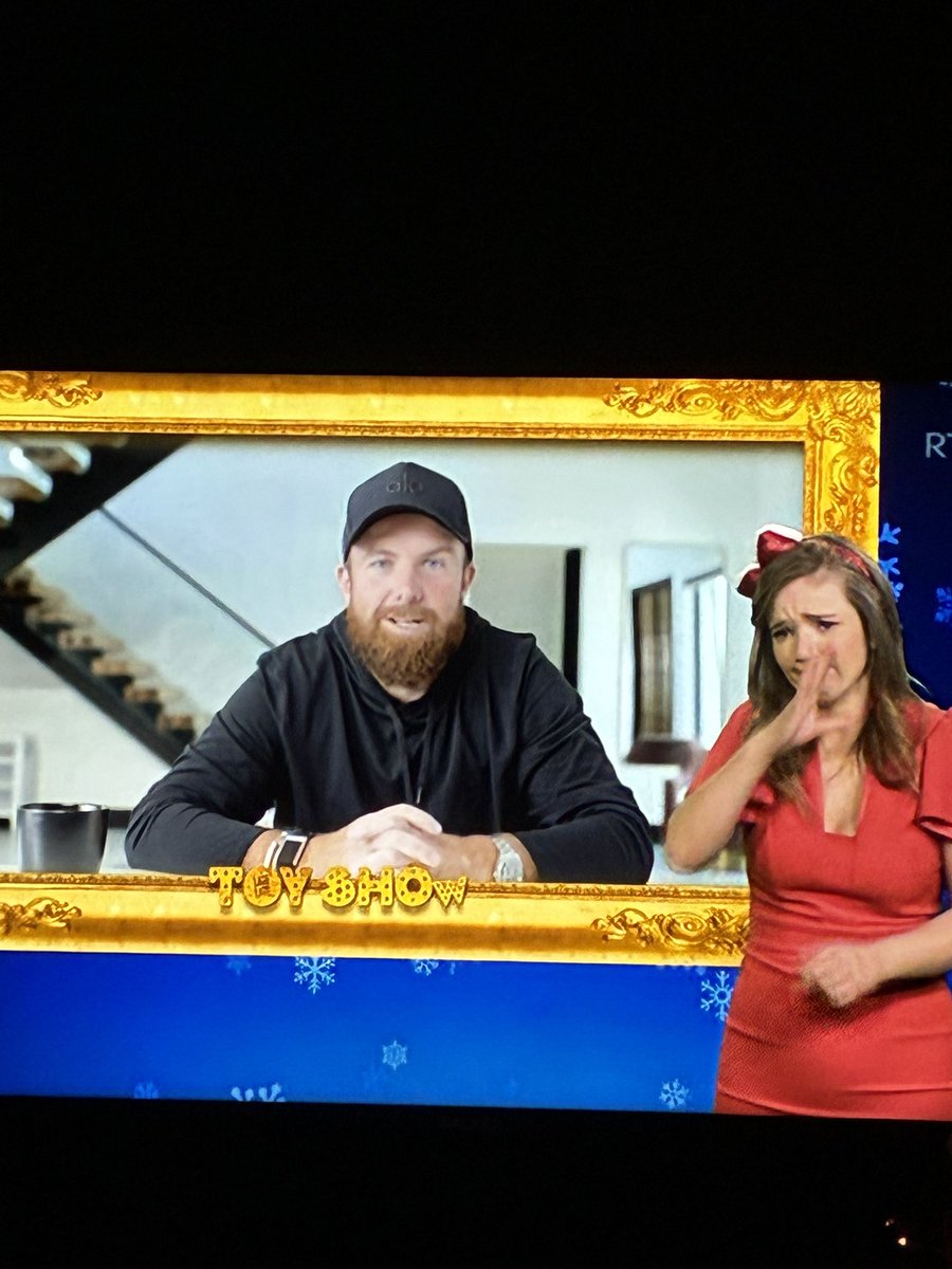 Cheap ass Shane Lowry not showing up to the #LateLateToyShow we used to be a country