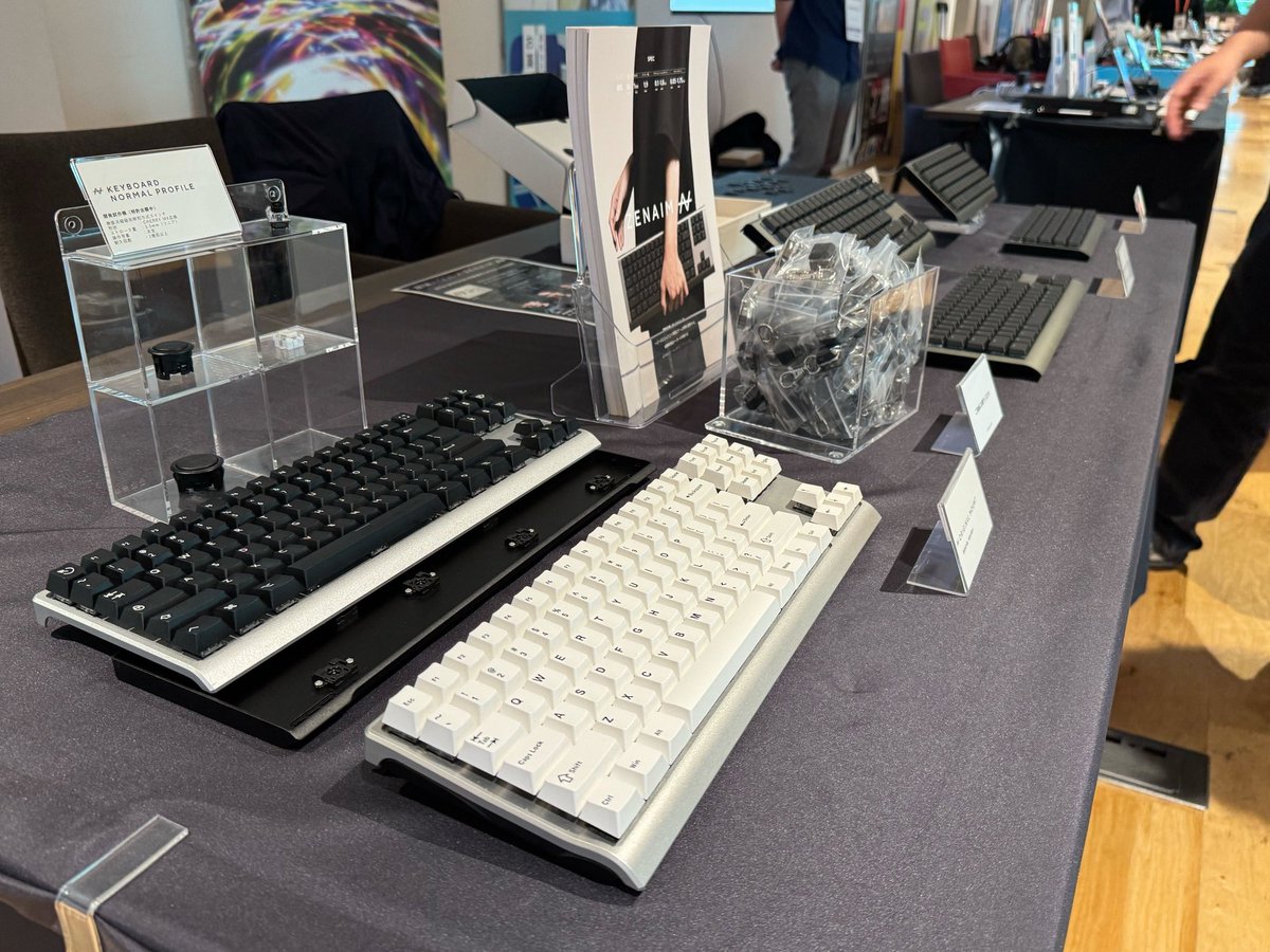ZENAIM_GLOBAL's tweet photo. ♻️ Throwback ZENAIM

We joined a keyboard exhibition in Japan, showcasing ZENAIM products.

Including keyboards, arcade controllers,
and even prototype builds currently in development.

#ZENAIM #WELLGAMING https://t.co/1sTG5w2vSV