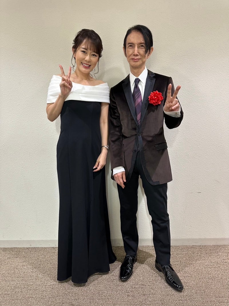 G7NOlNtqAOa4Iy4's tweet photo. アメブロを投稿しました。
『丘みどりさんの「夜香蘭」、日本作詩大賞受賞を祈ります』
#丘みどり #演歌歌手 #夜香蘭 #日本作詩大賞 #水木れいじ #作詩大賞 #週刊大衆 #スナックみどり #双葉社 #単行本 #BIOTOPIA #OMOTAN
⇒ https://t.co/8Mc8pOCZdx #アメブロ @ameba_officialより https://t.co/gbOIMGhcaJ