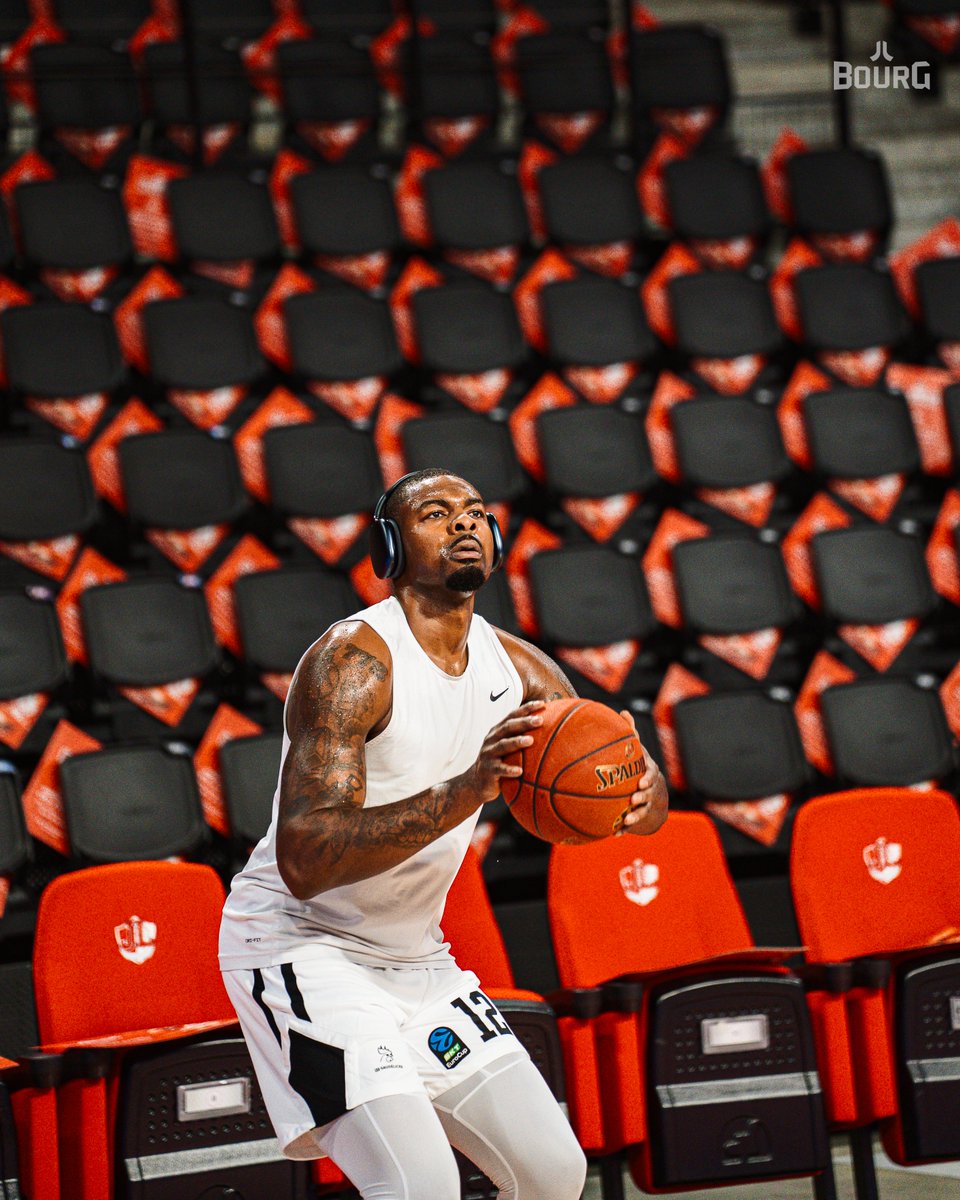 JLBourgBasket tweet picture