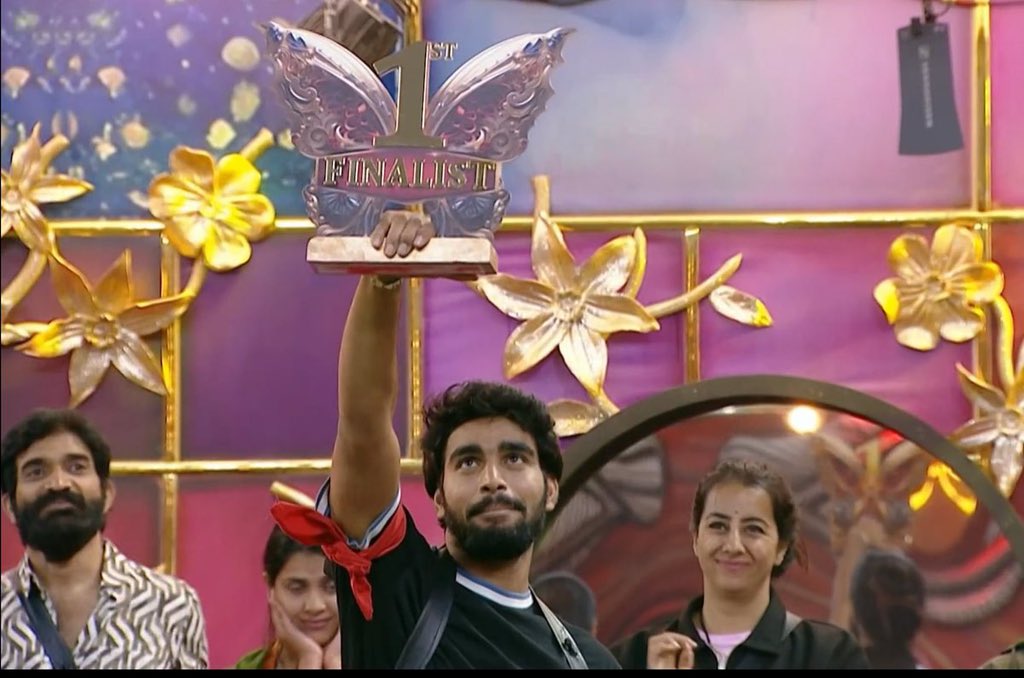 Pluto538608's tweet photo. While others played for survival , #kalyanpadala played for dominance and thats why he stands as the #firstfinalist of #BiggBossTelugu9 🔥🔥🔥🔥
Proving grit , loyality and pure game sense always finds their way to the top 🔥❤️🔥❤️🔥🔥 https://t.co/jnPlRwkbXh