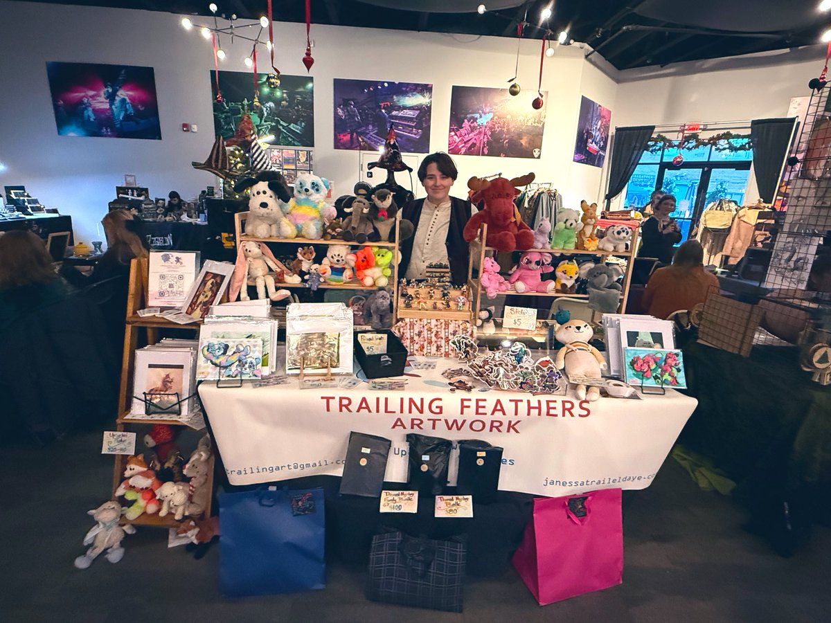 Trailing Feathers tweet media