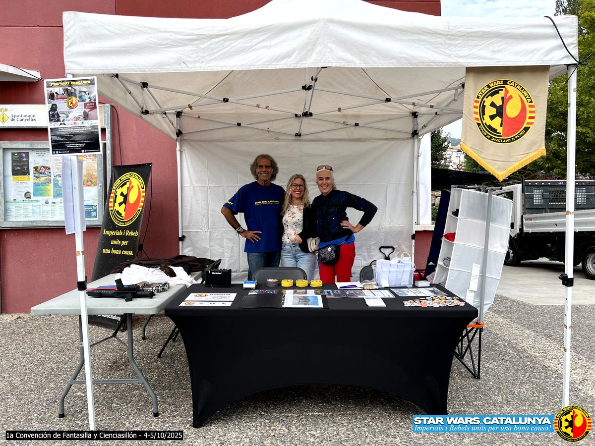 SWCatalunya's tweet image. Así fue junto @StarProps la 1a convención de Fantasilla y Cienciasillón de @SagaGaldin . ¡Hasta la próxima aventura! 🧙‍♂️🤖

#starwars #sagagaldin #refugiodelaventurero #fantasillaycienciasillon #fantasía #cienciaficción #cosplay #canyelles